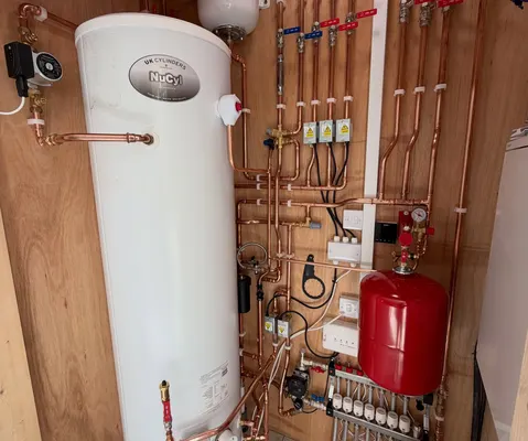 Hot water storage tank with copper manifold, Las Vegas
