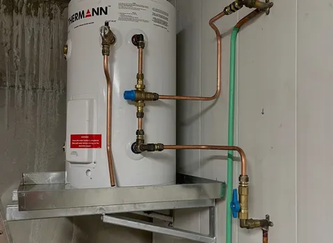 Licensed plumber completing water heater repair & replacement in Las Vegas